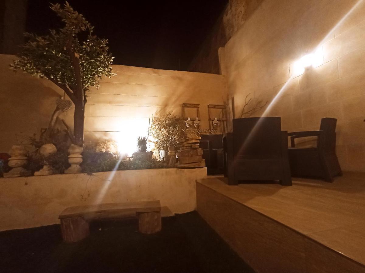 Dhara House Malta Bed and Breakfast Paola Eksteriør billede