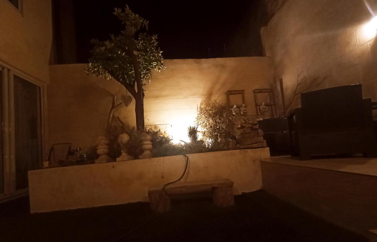 Dhara House Malta Bed and Breakfast Paola Eksteriør billede