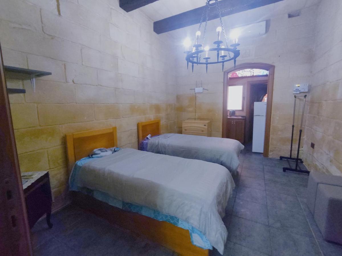 Dhara House Malta Bed and Breakfast Paola Eksteriør billede